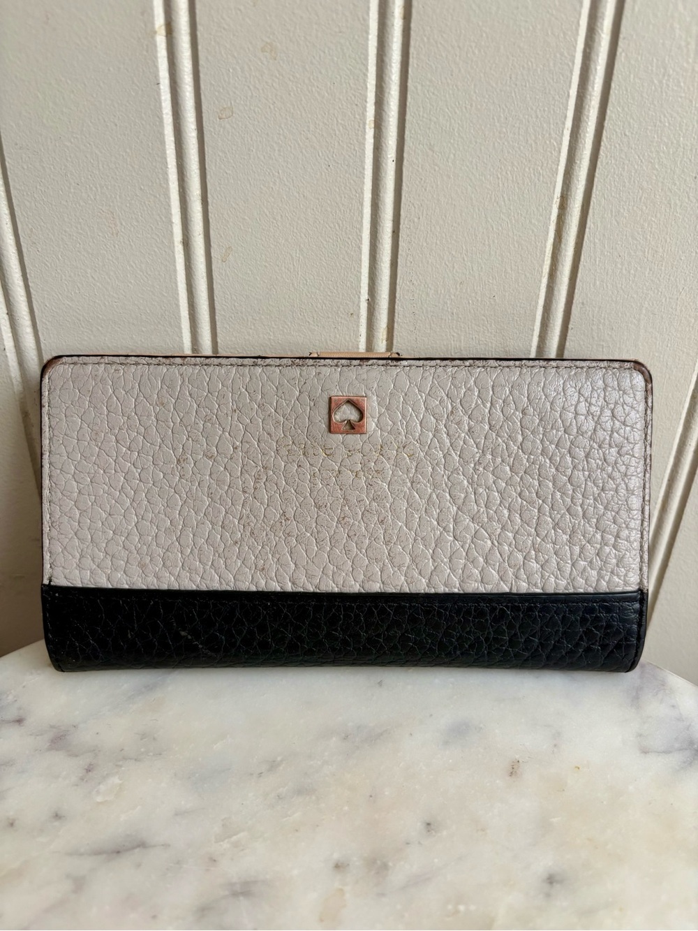 Kate Spade Leather Bifold Wallet Gray & Black Designer Luxury Card Holder Boho